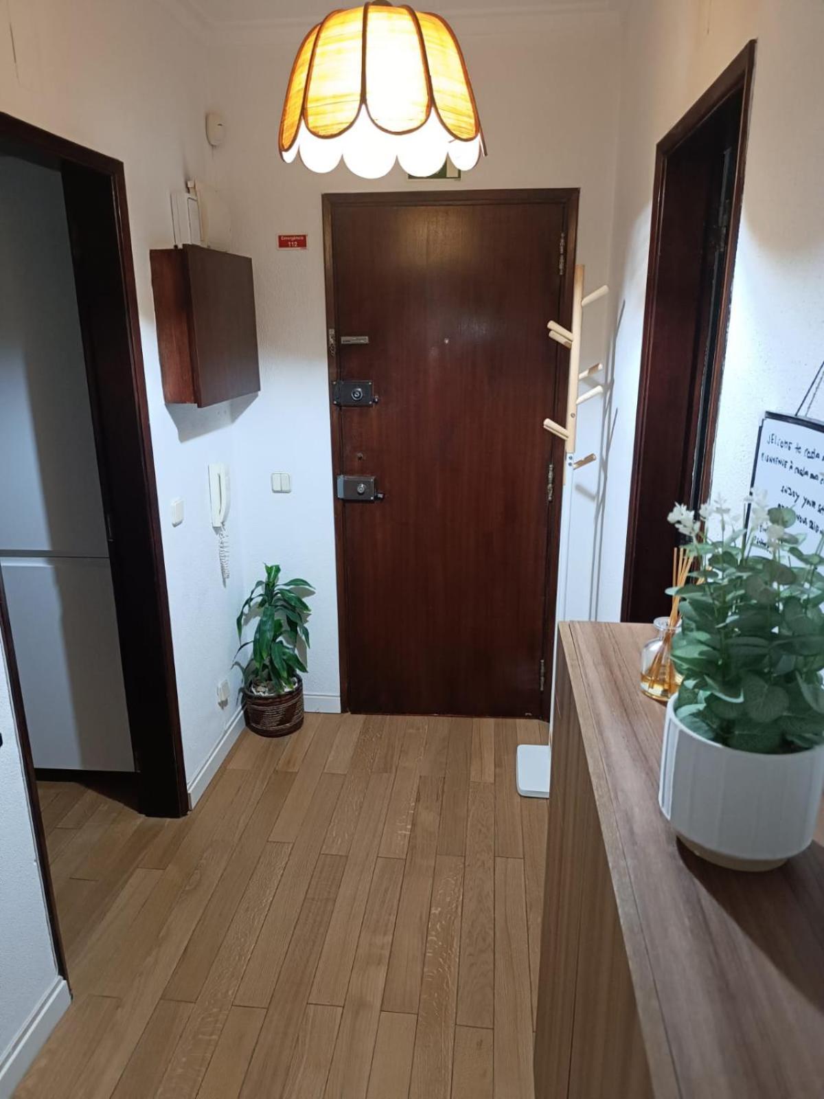 Superbe Appartement avec balcon Costa da Caparica Extérieur photo